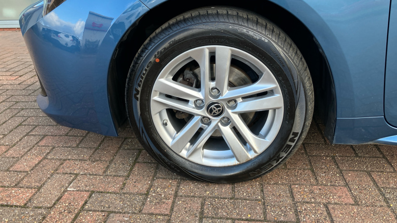 Toyota Corolla 1.8 VVT-i Hybrid Icon 5dr CVT Hybrid Estate